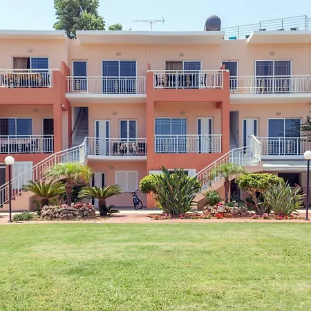 Christine Seaside Apartments In Chania Stalós Extérieur photo