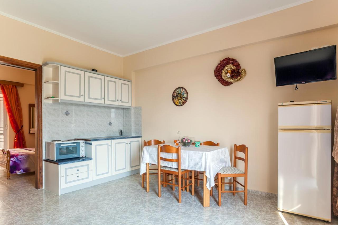Christine Seaside In Chania Apartment