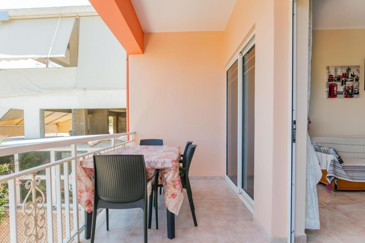 Christine Seaside In Chania Apartment
